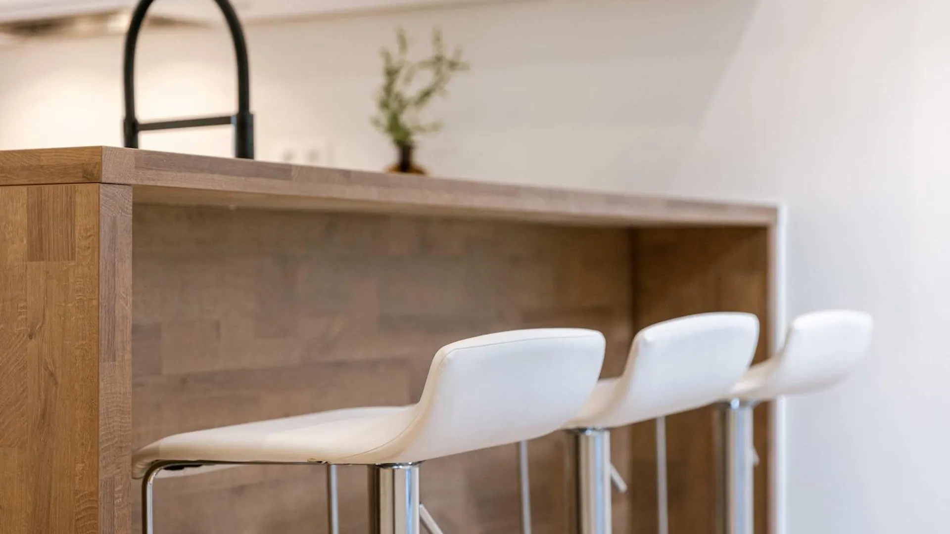 Huswell - Charming Central Apartment In Ostend - Perfect For 7 Guests