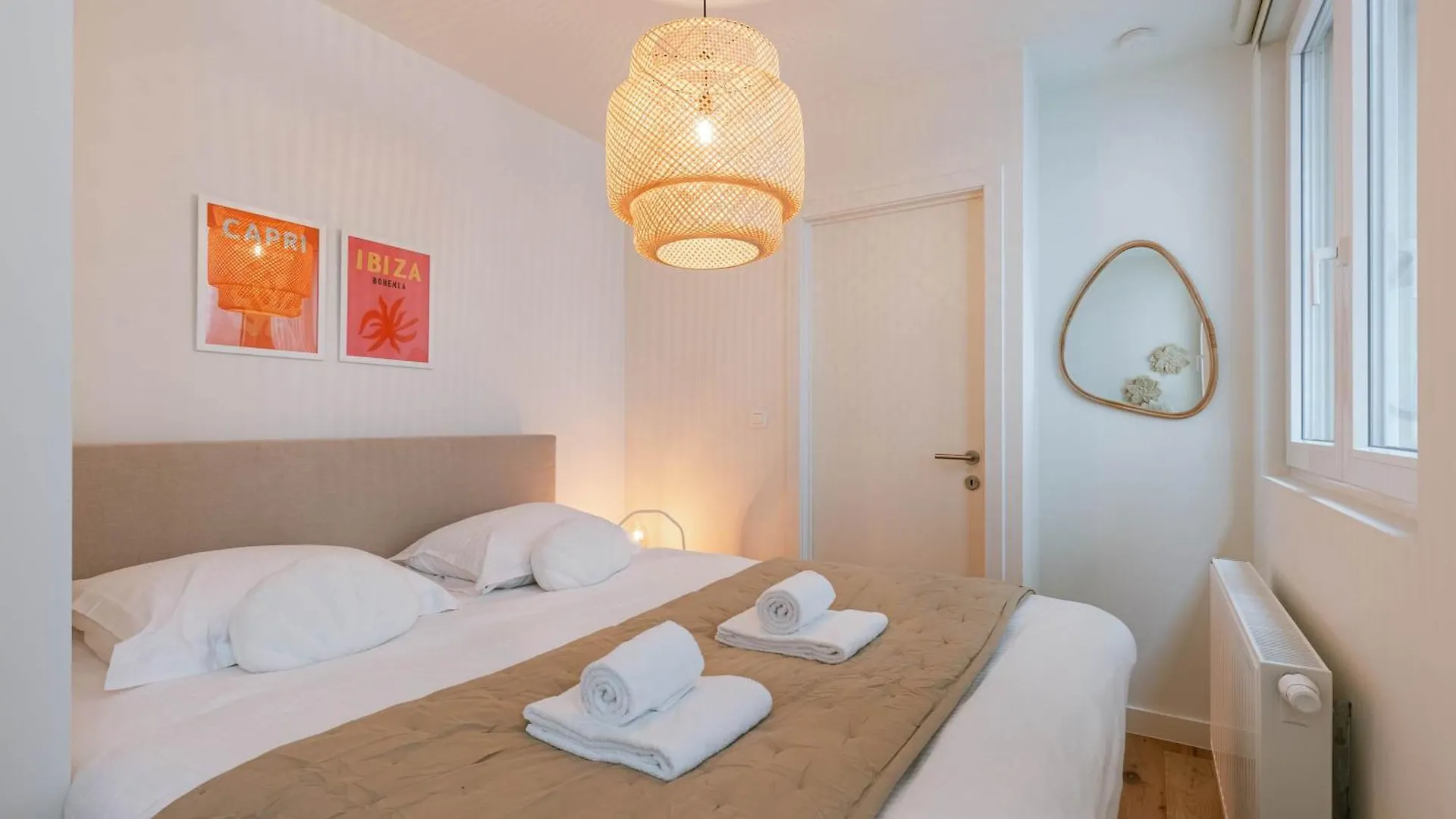 Huswell - Charming Central Apartment In Ostend - Perfect For 7 Guests Belgio