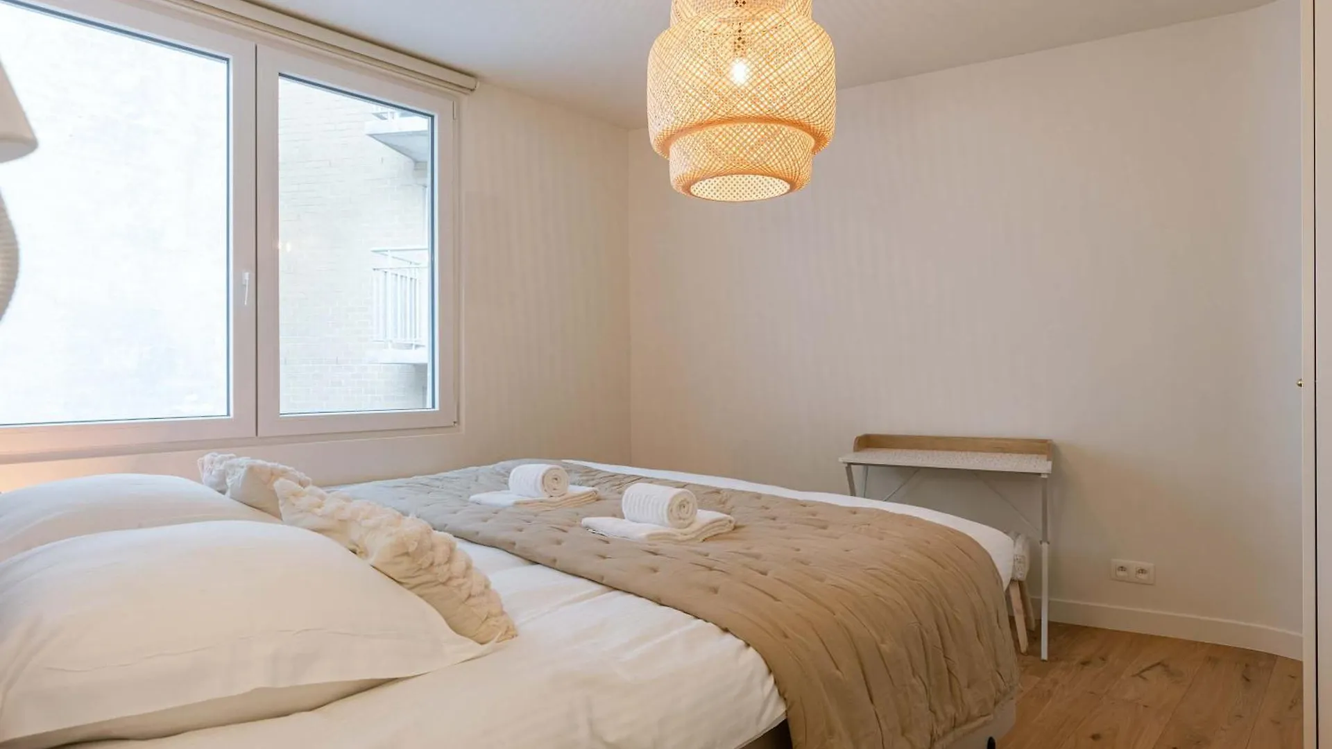 Huswell - Charming Central Apartment In Ostend - Perfect For 7 Guests Belgio