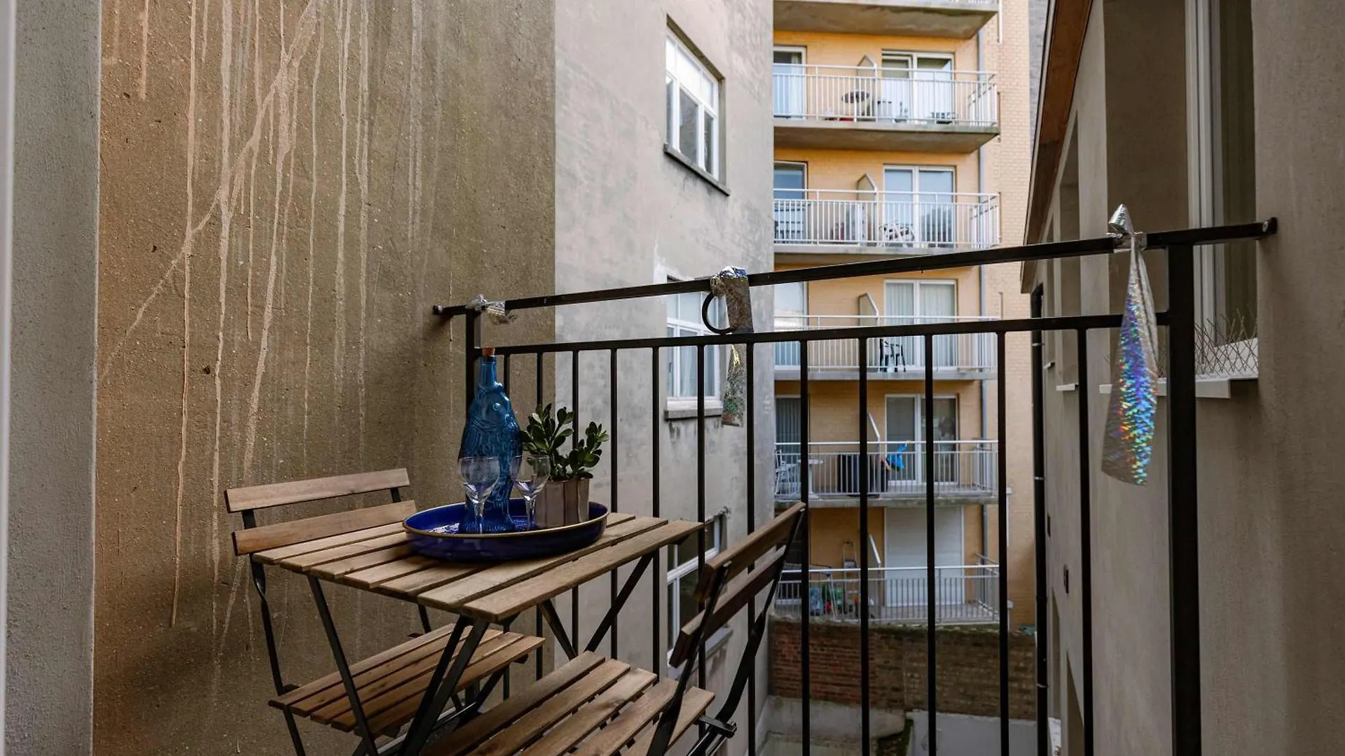 Huswell - Charming Central Apartment In Ostend - Perfect For 7 Guests