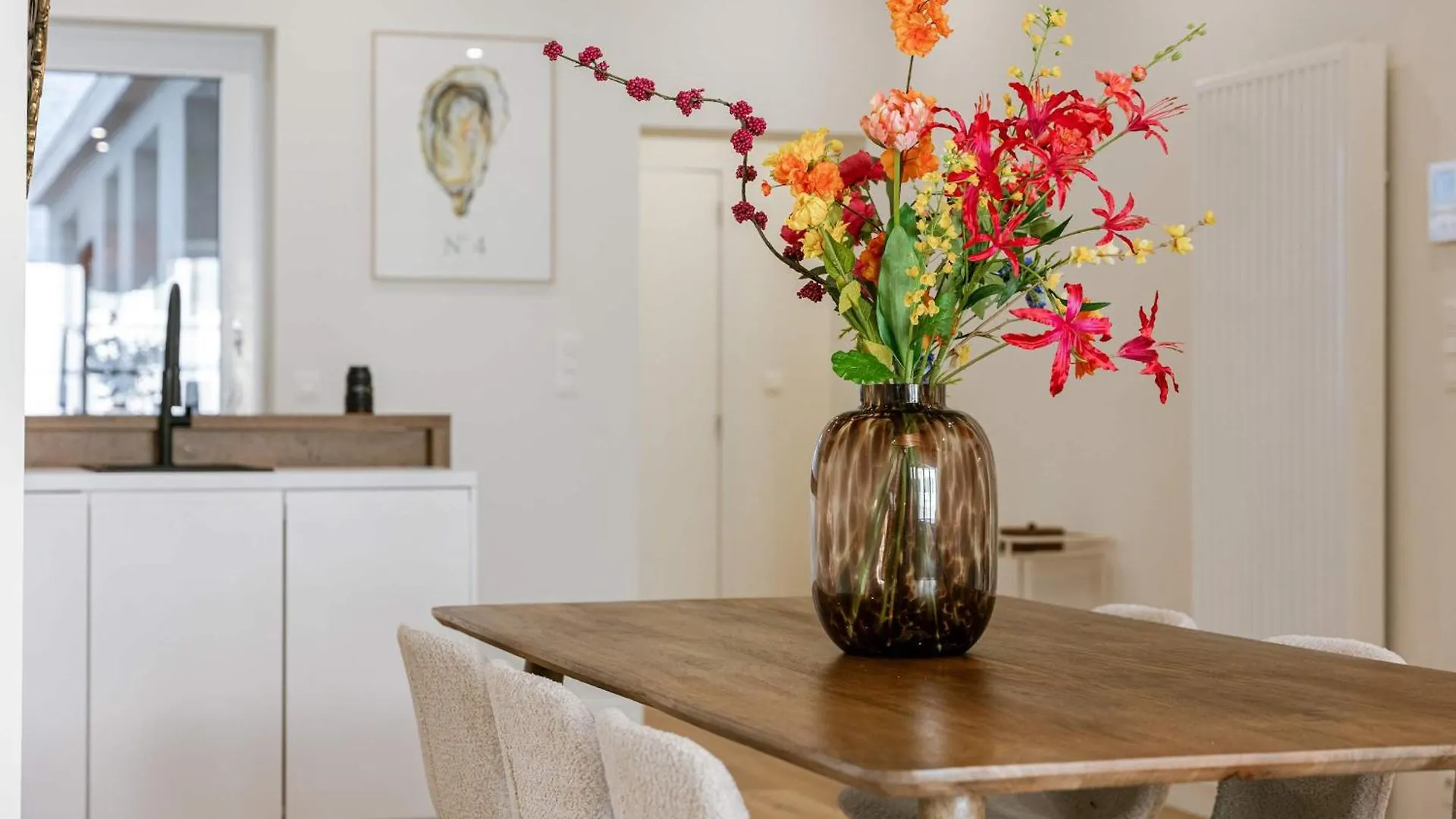 Huswell - Charming Central Apartment In Ostend - Perfect For 7 Guests